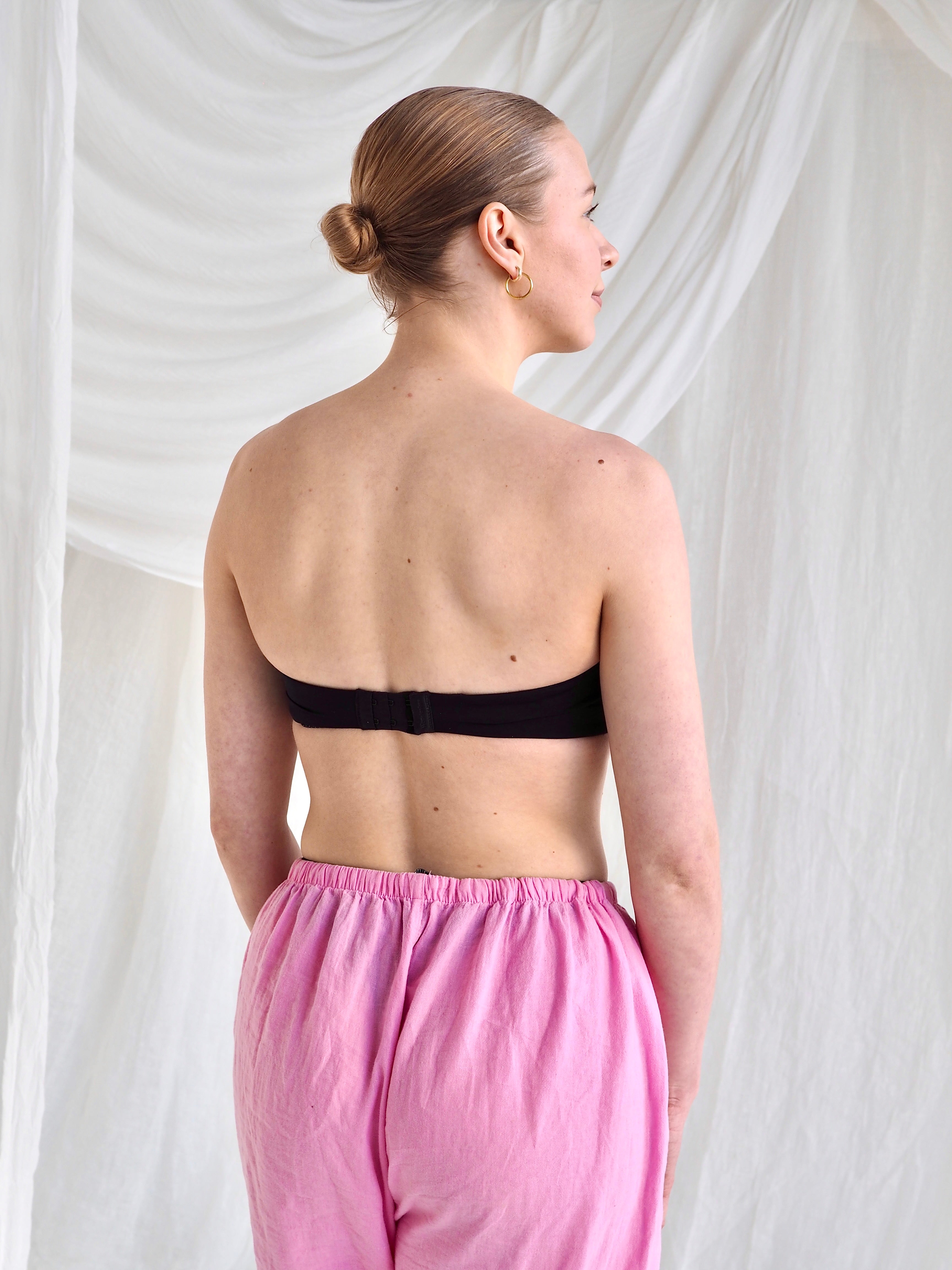 Ultimate Strapless Mustat Olkaimettomat Rintaliivit