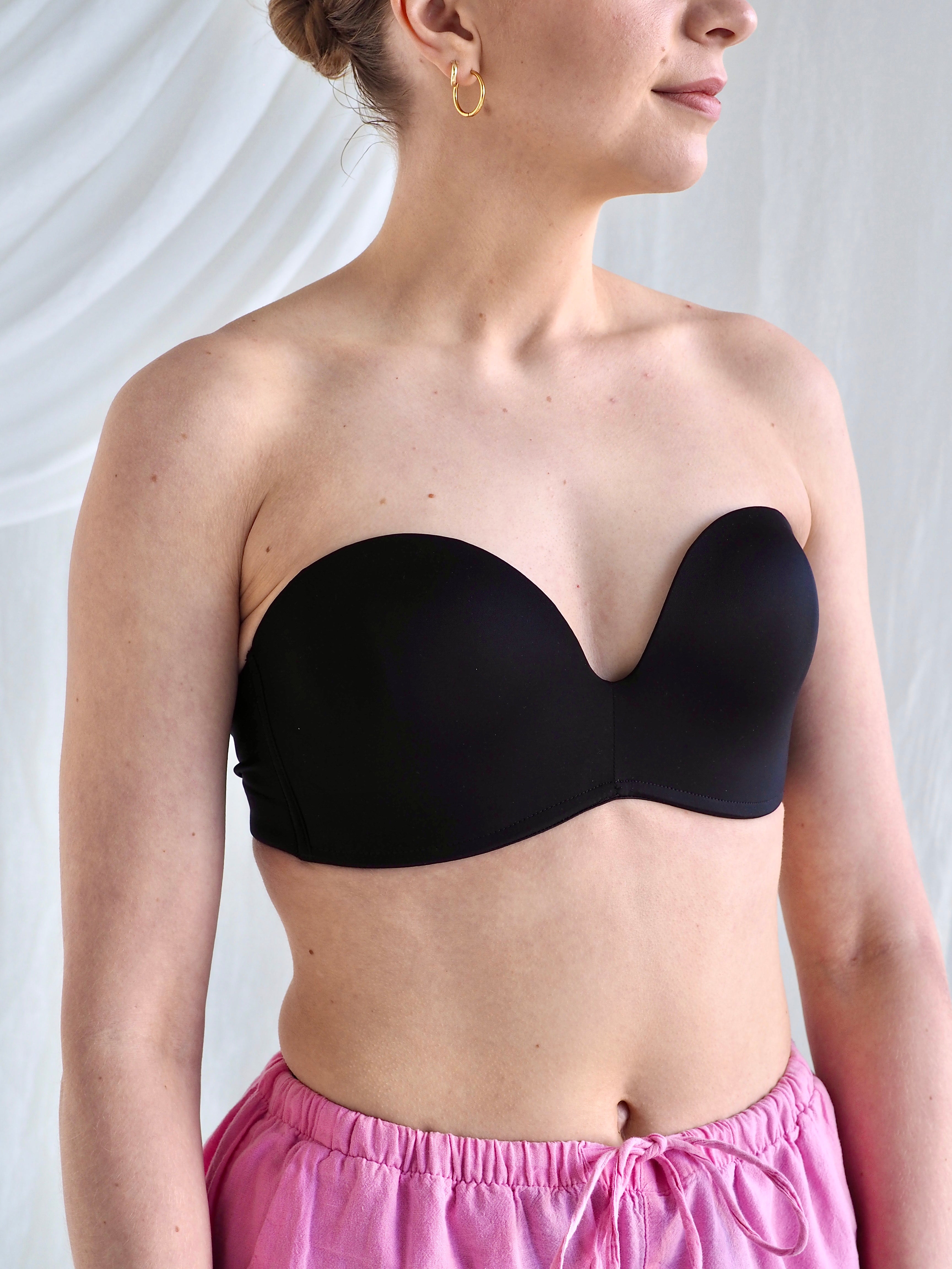 Ultimate Strapless Mustat Olkaimettomat Rintaliivit