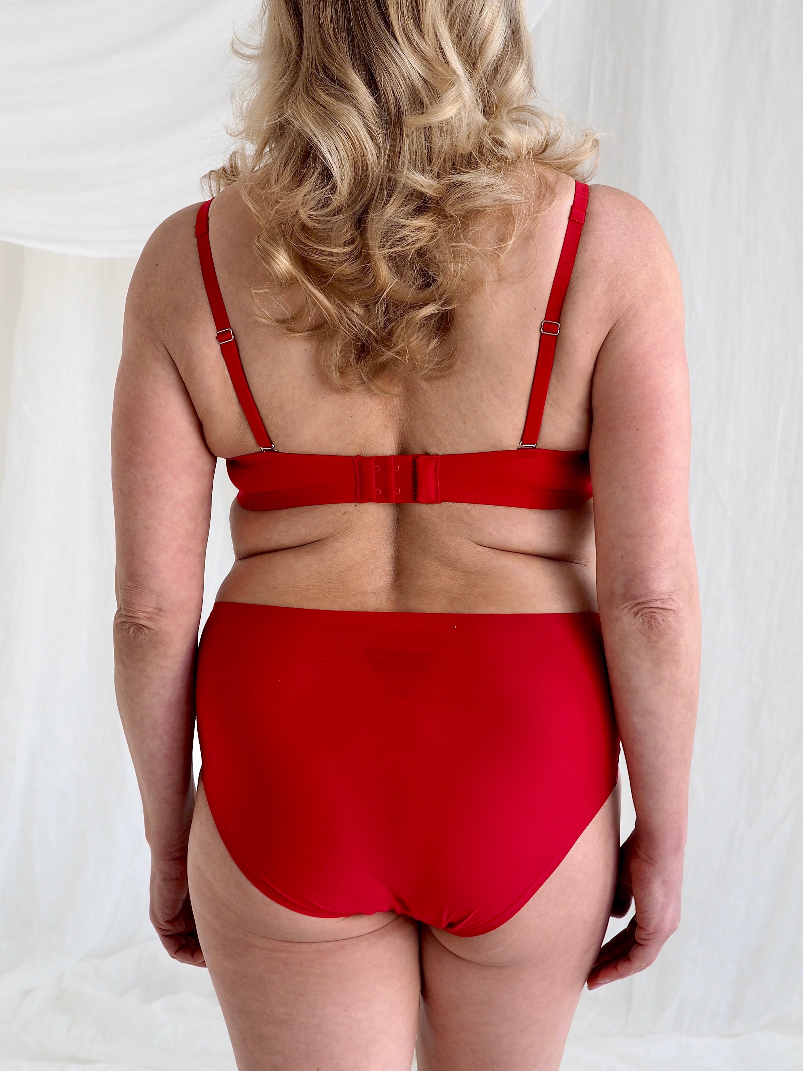 Soft Stretch korkeavyötäröiset alushousut punainen