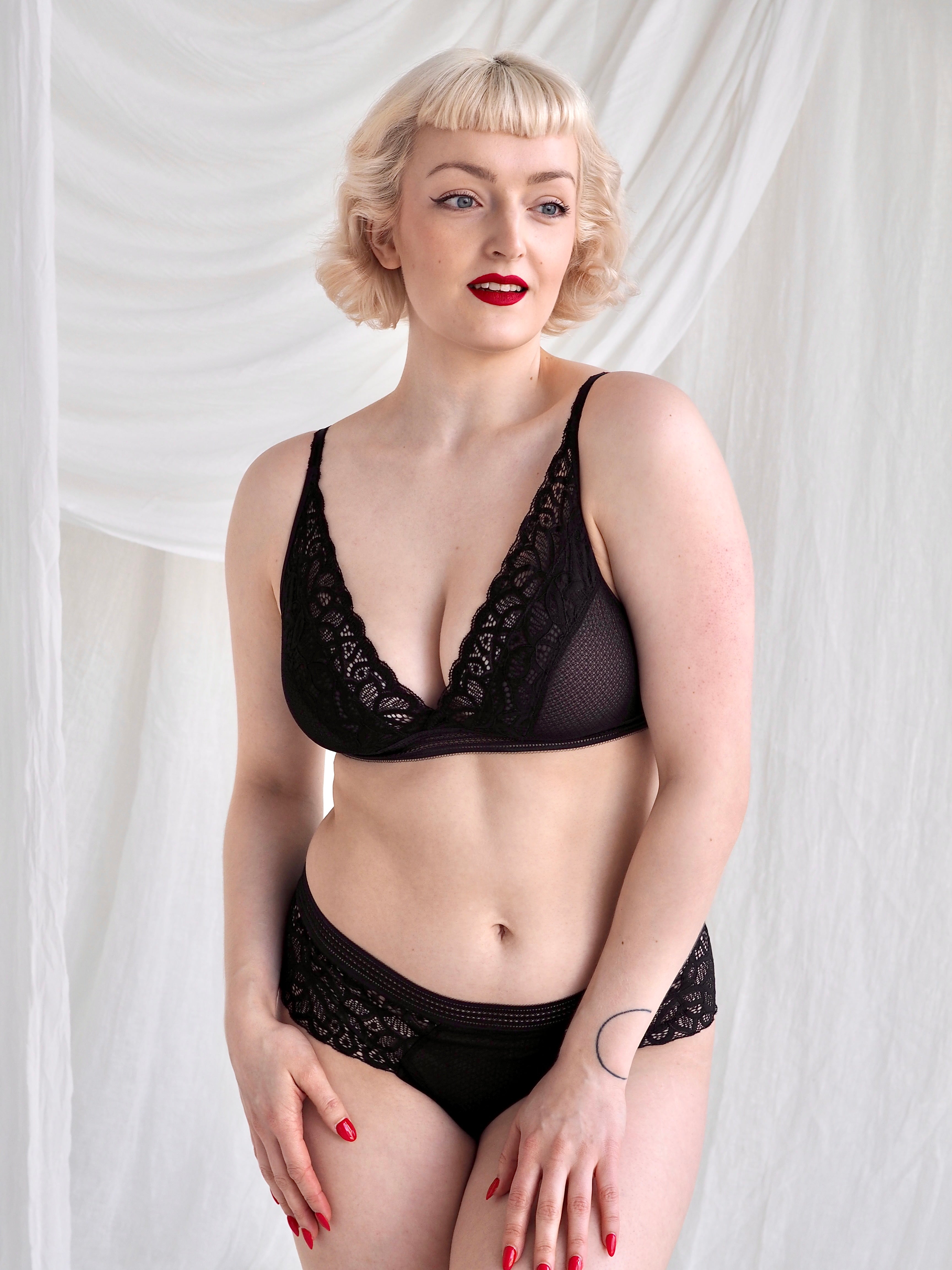 Raffine bralette musta