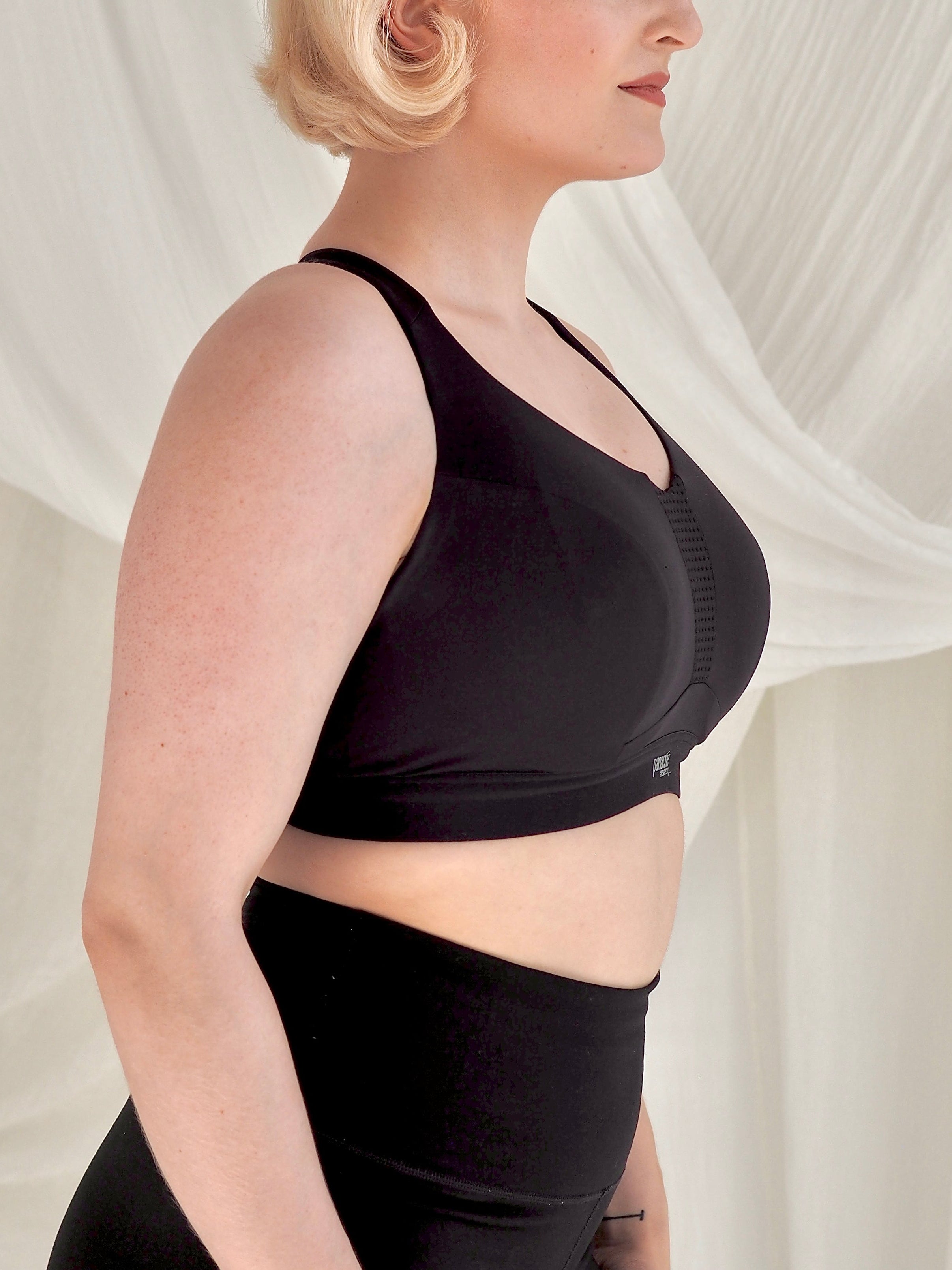 Endurance urheiluliivi musta