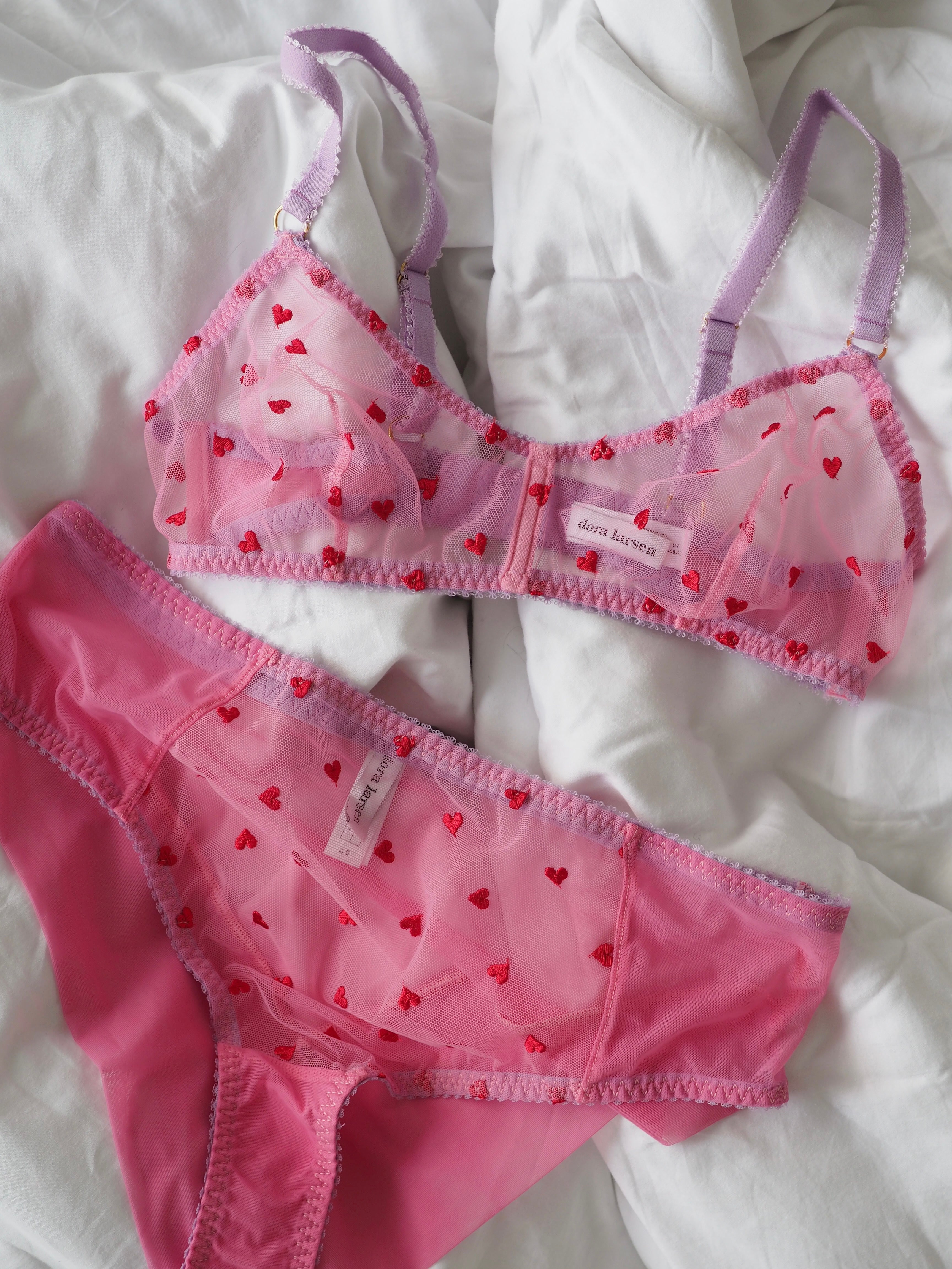 Priya kirjailtu-bralette