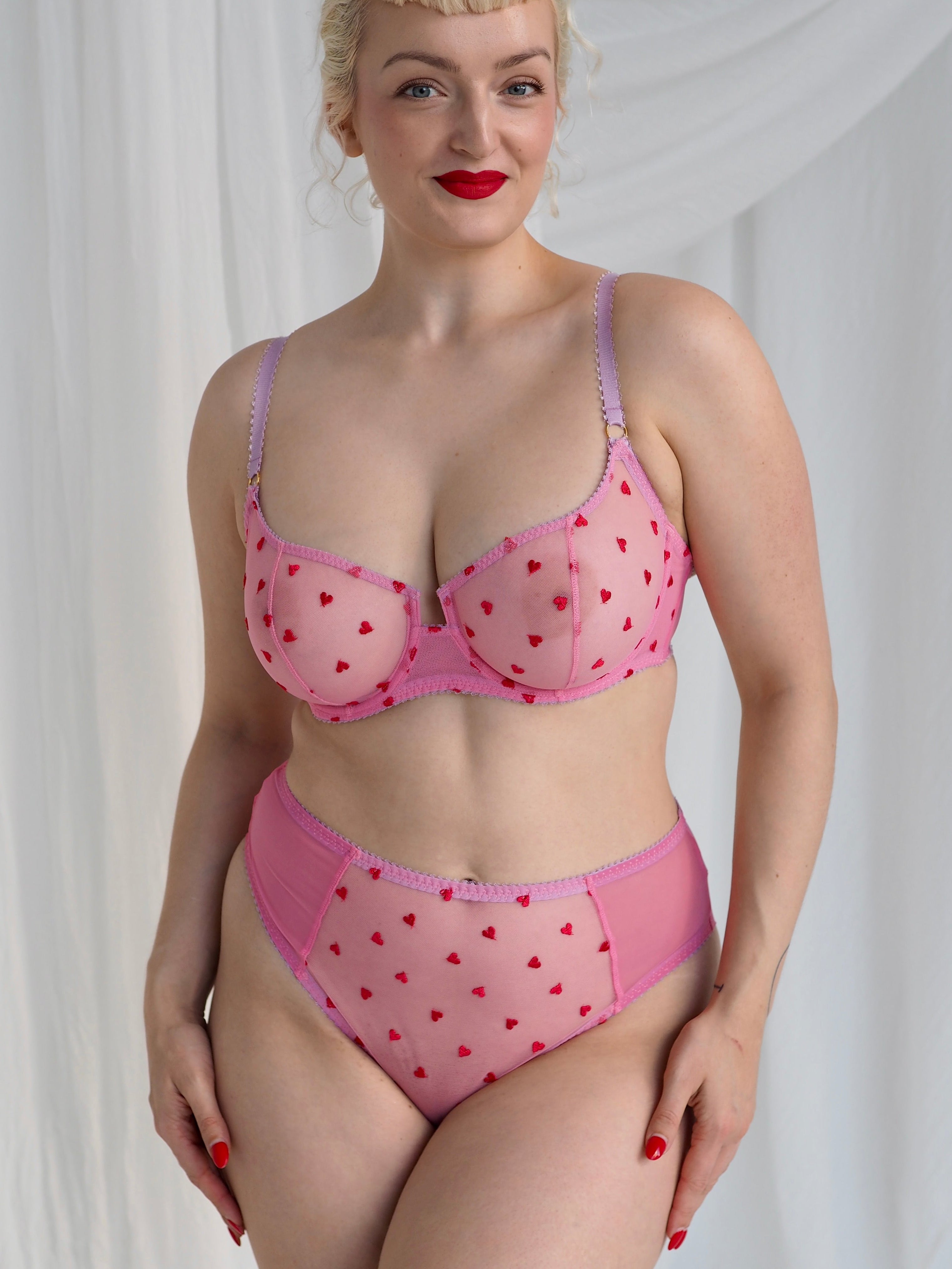 Priya balconette-liivi