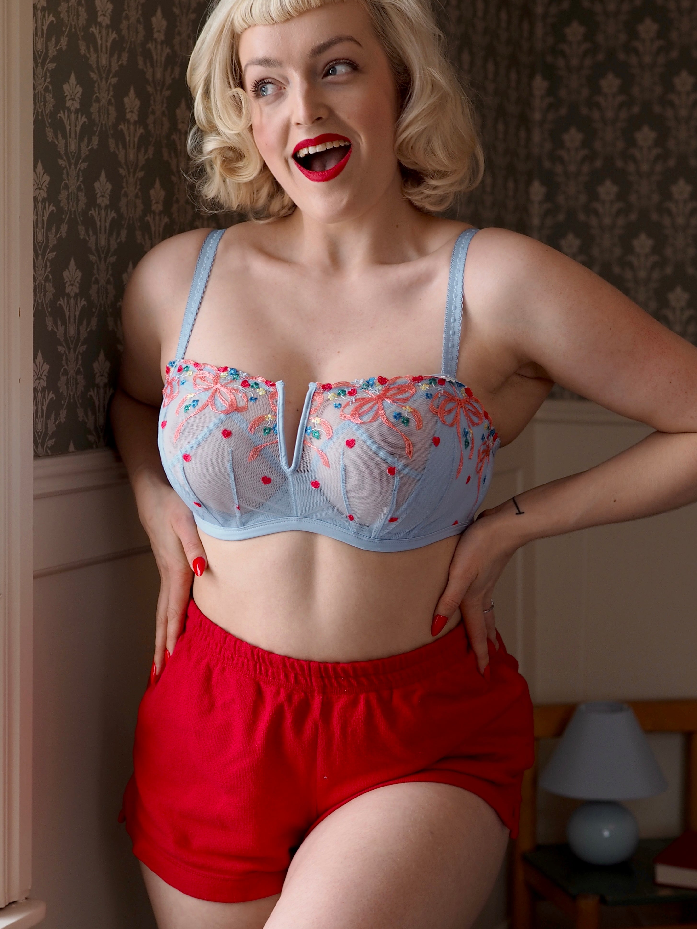 Ottilie balconette-liivi