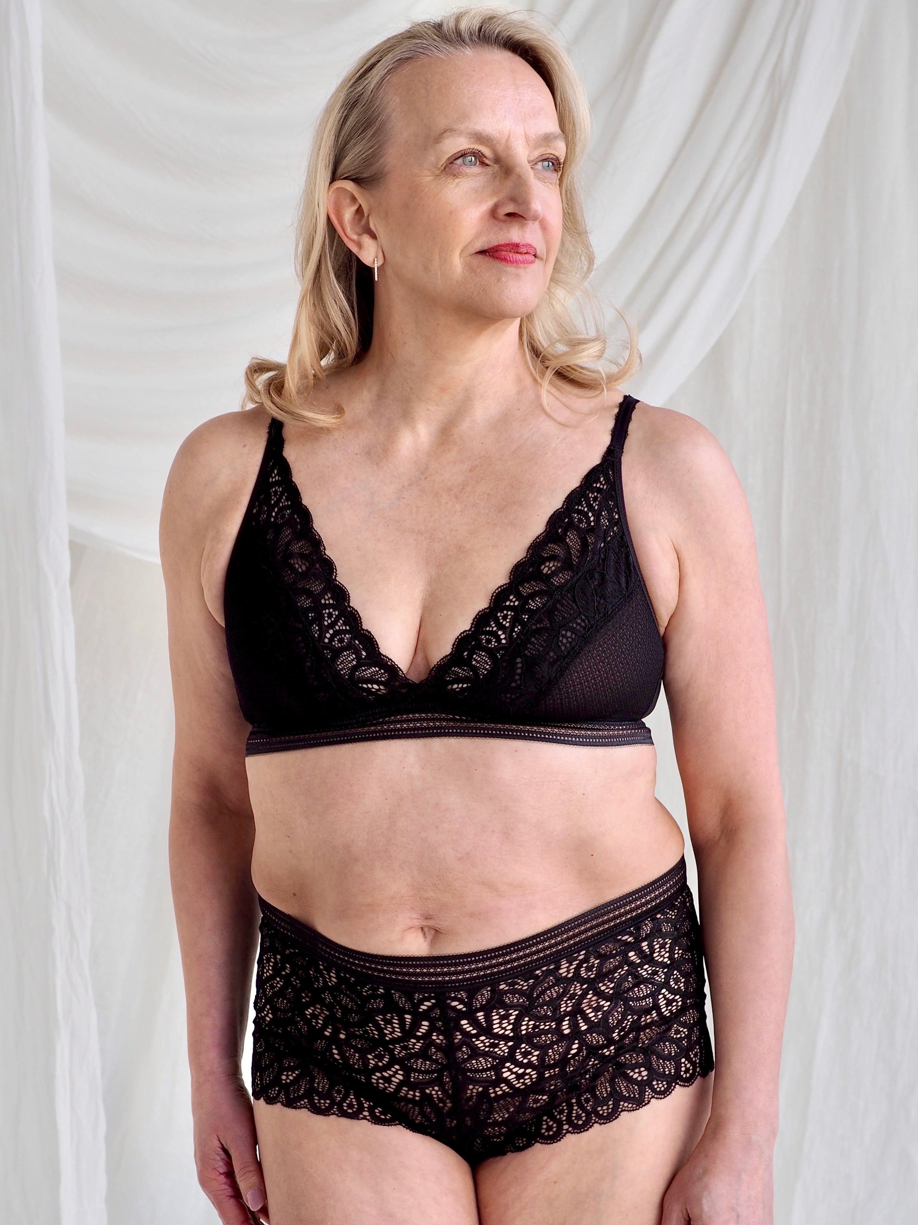 Raffine bralette musta