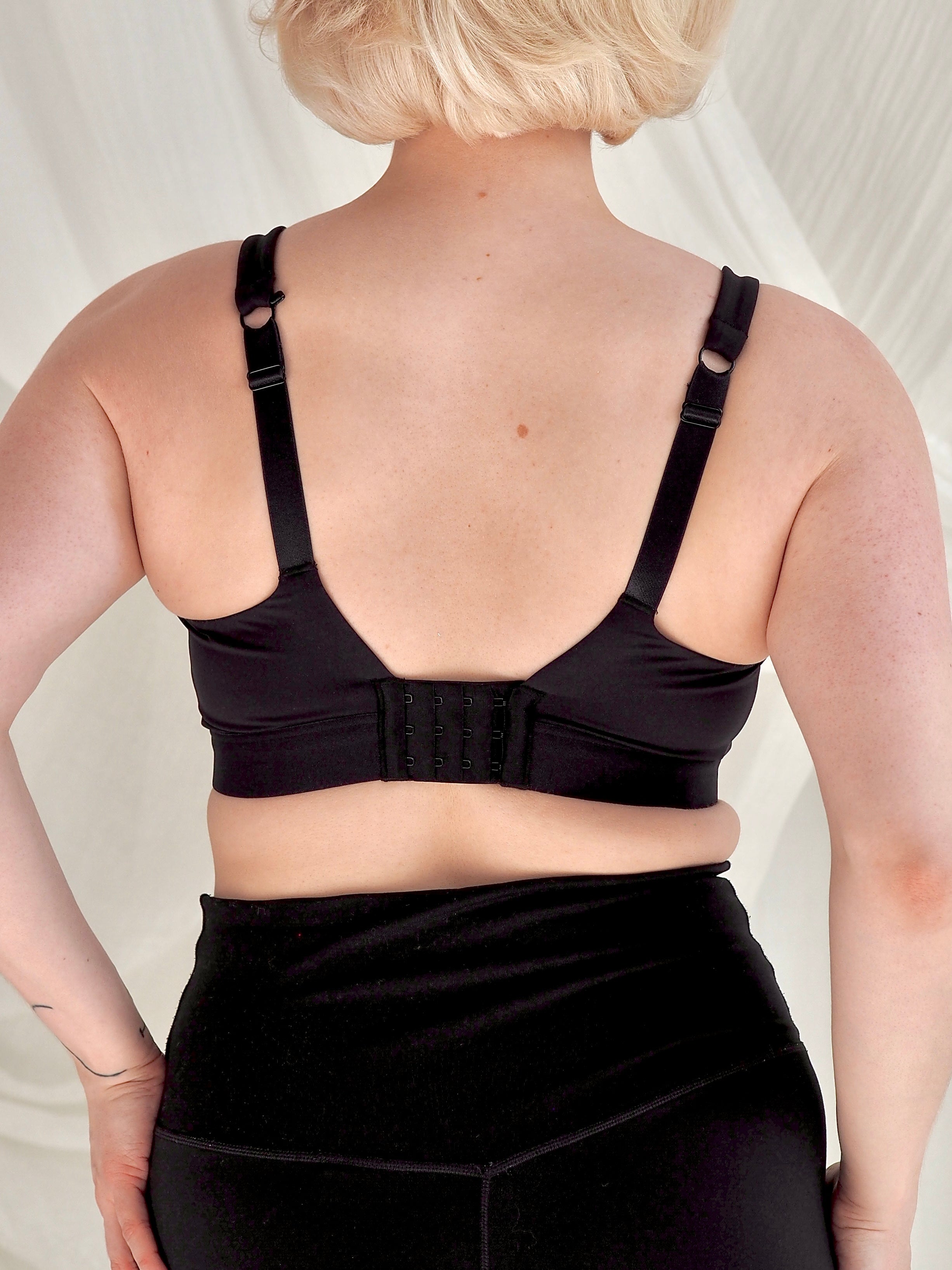 Endurance urheiluliivi musta